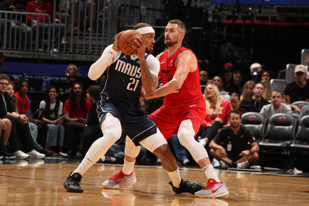 令媒体和球 令媒体和球