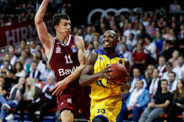 三驾马车 三驾马车