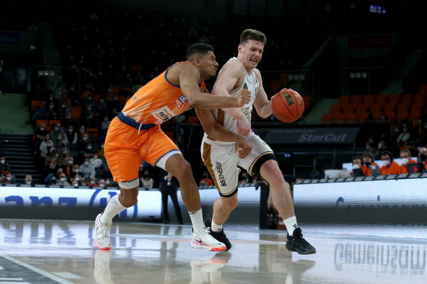 入新的竞争 入新的竞争