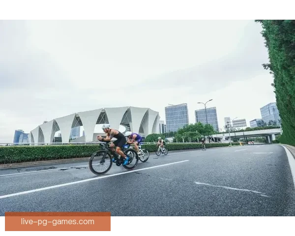 全新体验!铁人三项挑战直播现场终极对决 全新体验!铁人三项挑战直播现场终极对决