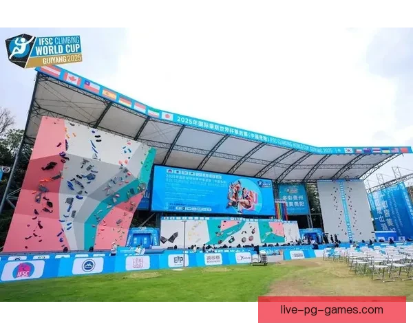 攀岩大赛激烈角逐，实时比分揭晓