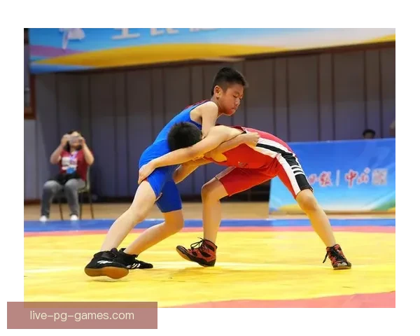 摔跤杯赛：搏击风云，较量激情