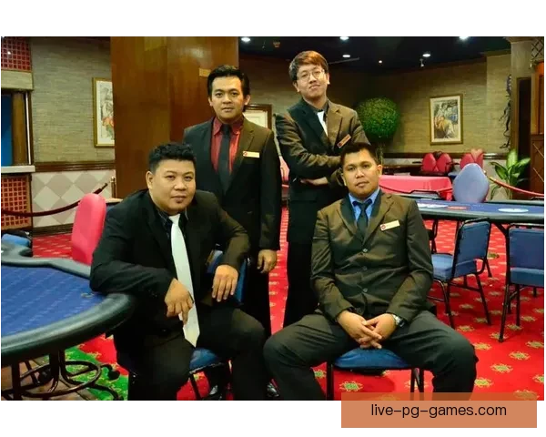 普拉提杯赛：健身界的风向标，全面揭秘赛场内外精彩瞬间